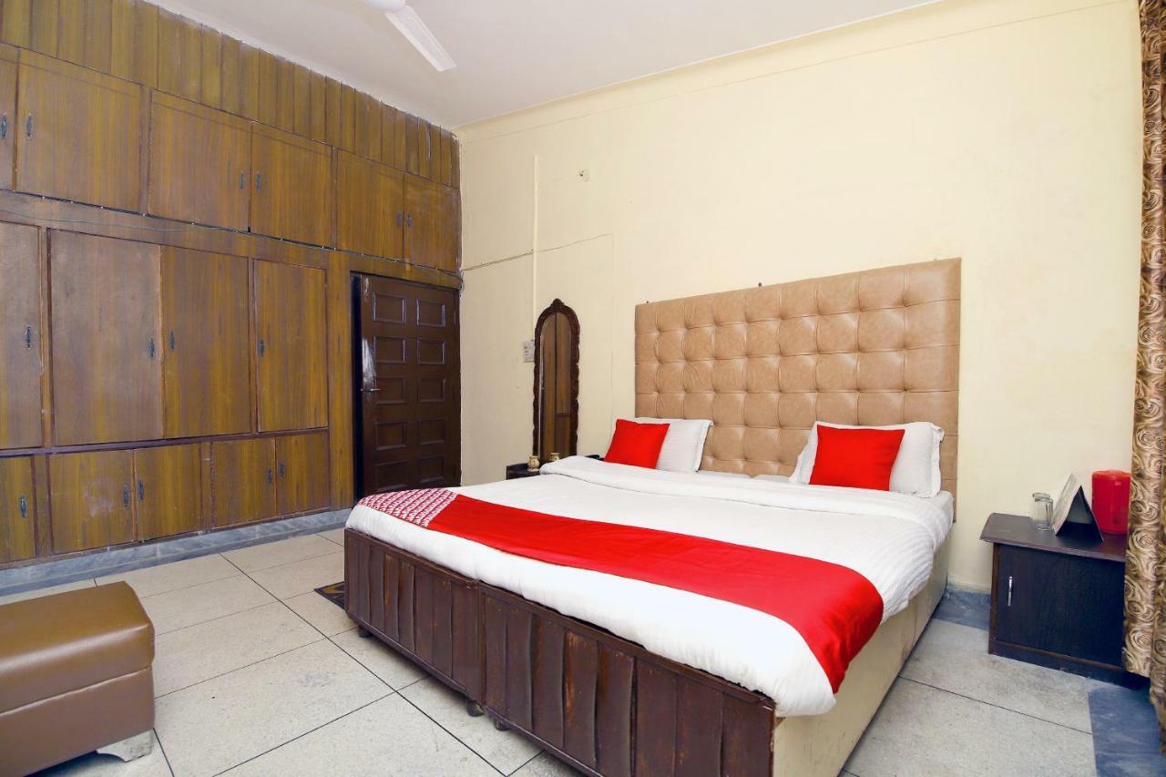 Oyo 8670 Hotel Usha Palace Mussoorie Eksteriør bilde