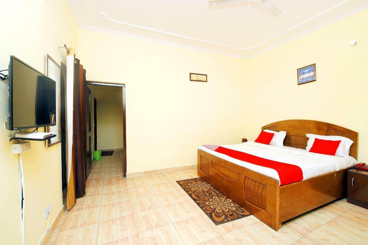 Oyo 8670 Hotel Usha Palace Mussoorie Eksteriør bilde