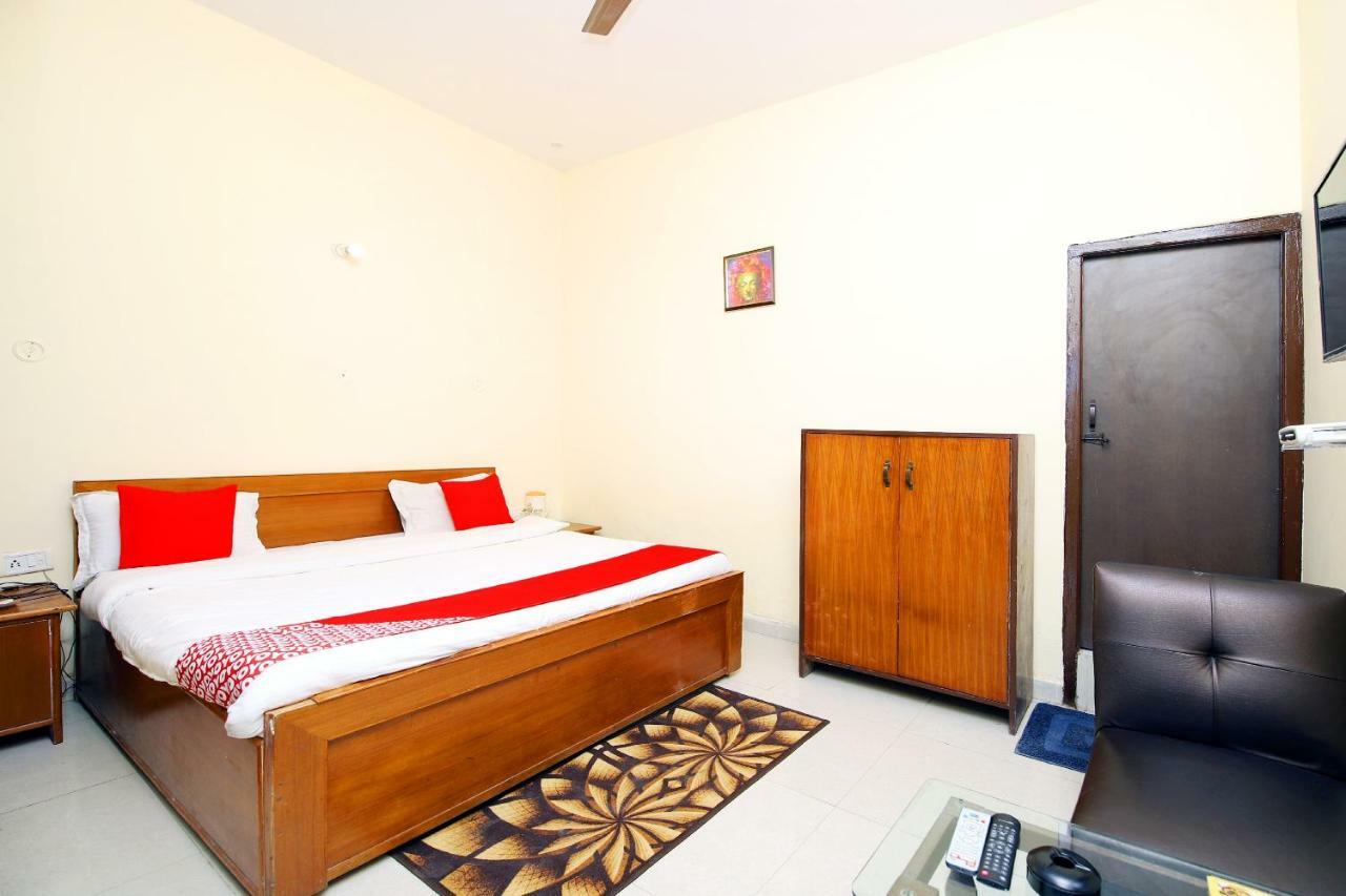 Oyo 8670 Hotel Usha Palace Mussoorie Eksteriør bilde